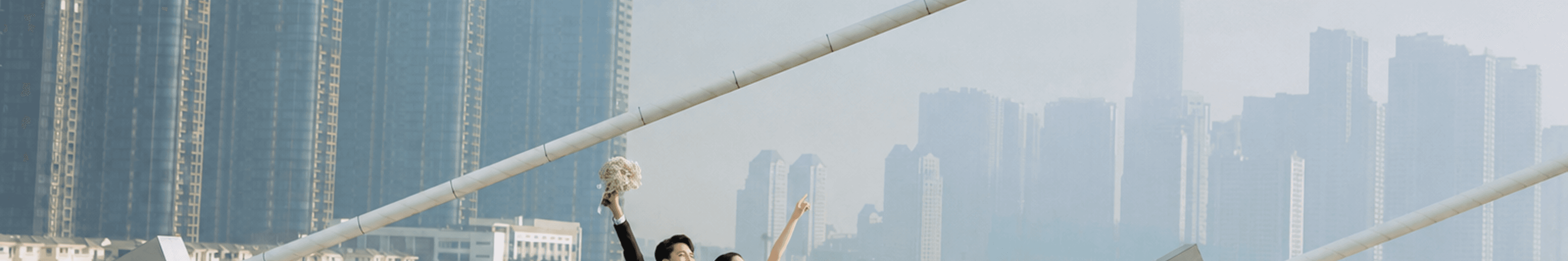 center bg1